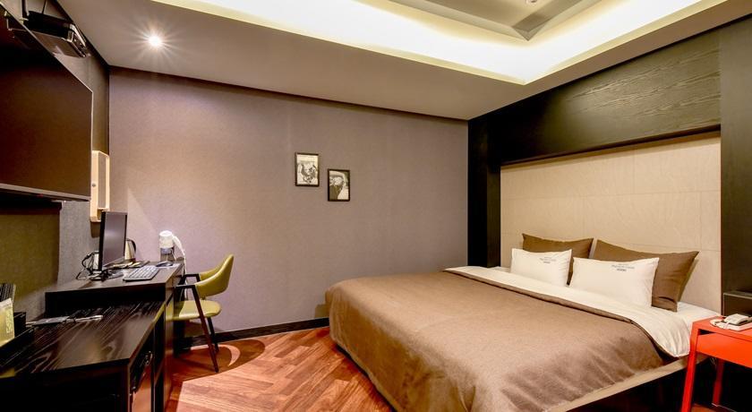 French Code Hotel Changwon Zewnętrze zdjęcie