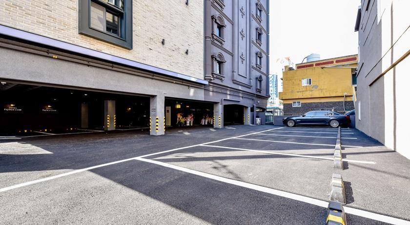 French Code Hotel Changwon Zewnętrze zdjęcie