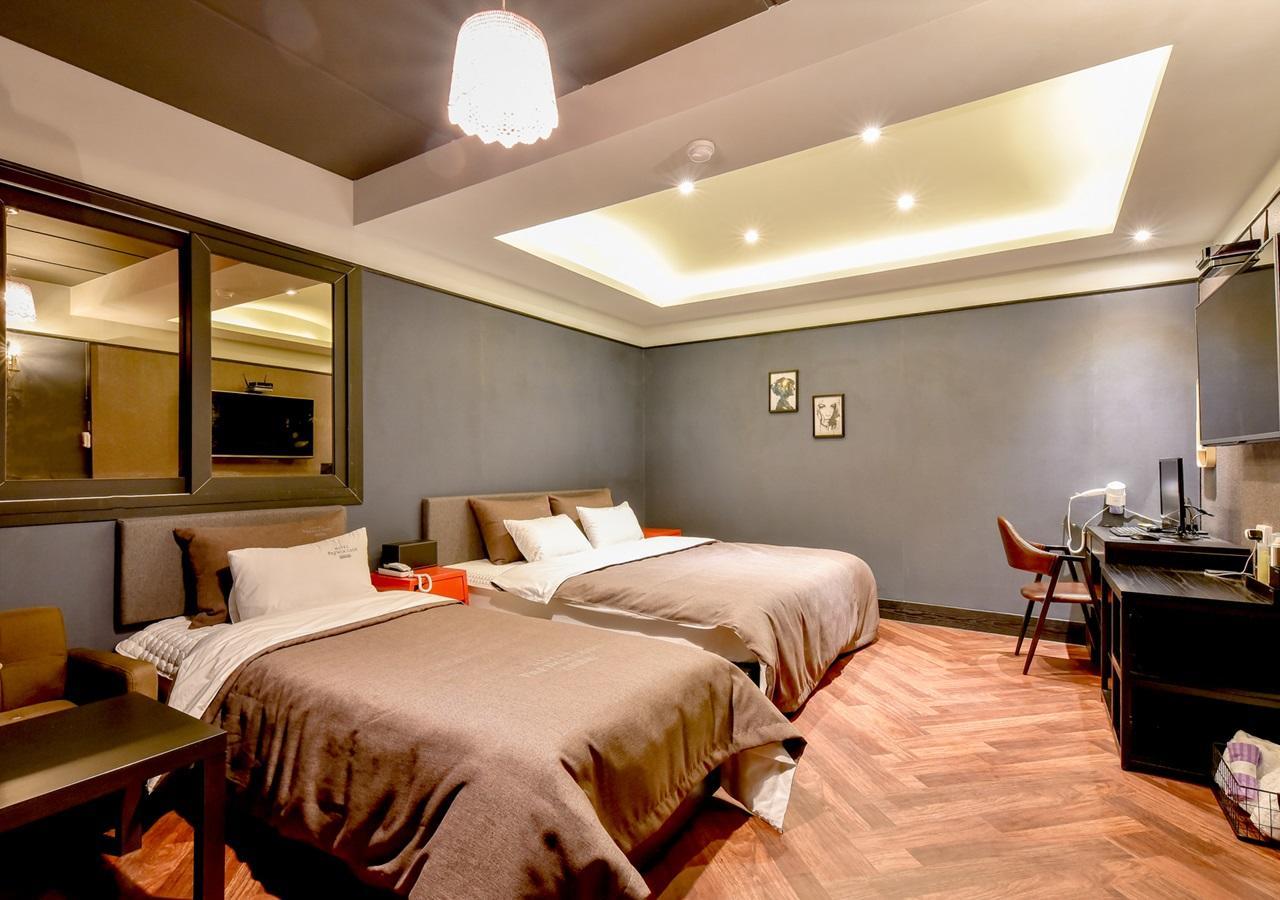 French Code Hotel Changwon Zewnętrze zdjęcie