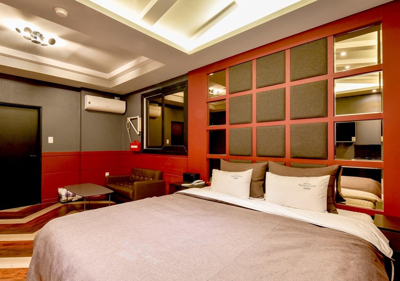 French Code Hotel Changwon Zewnętrze zdjęcie